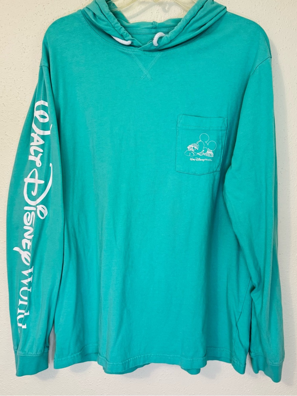 Disneyland Resorts Disney Spirit Mint Green Long Sleeve Hoodie Shirt Size L